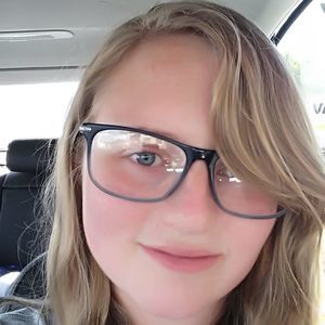 Meet your Posher, Kaylyn